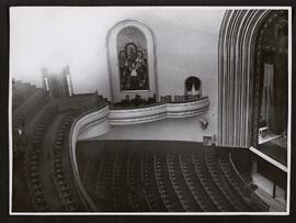[Foro, sala y escenario del teatro]