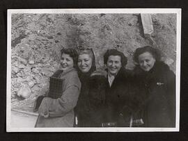 [Compañía de teatro "El canastillo de fresas"]