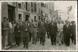[Jacinto Guerrero en la inauguración de la calle Trastámara, en Toledo, dedicada a él]