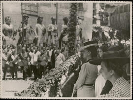 Jacinto Guerrero en la presidencia de la procesión del Corpus Christi