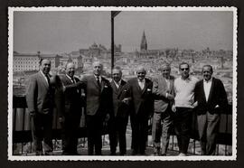 Inocencio Guerrero entre amigos