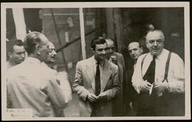 Jacinto Guerrero en el descanso de un ensayo