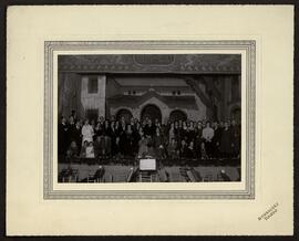 Jacinto Guerrero en un ensayo