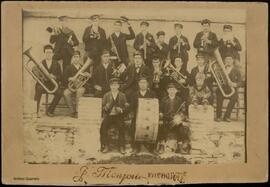 Avelino y Jacinto Guerrero con la banda de Ajofrín