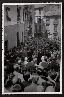 [Jacinto Guerrero en la inauguración de la calle Trastámara, en Toledo, dedicada a él]